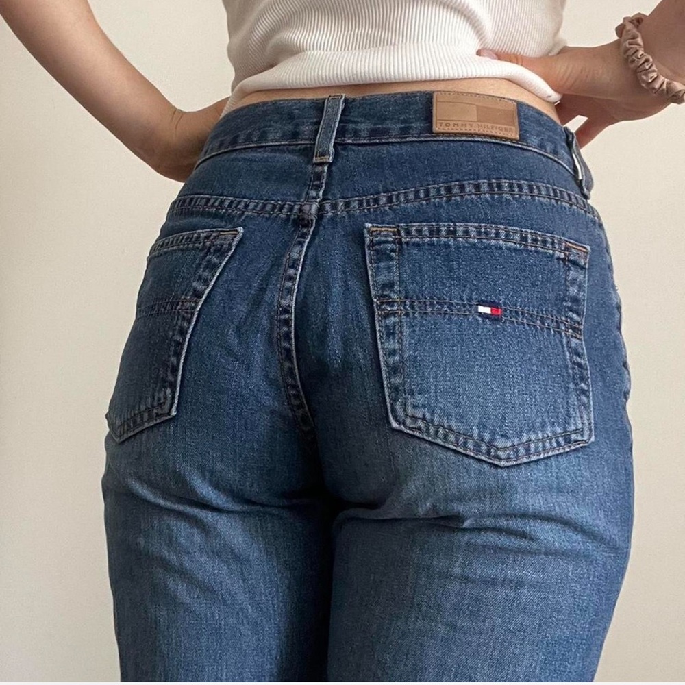Medium Wash Vintage Tommy Hilfiger Straight Leg Jean